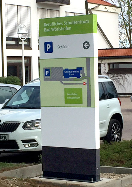 Beispiel Leitsystem, Aussenwerbung Kemtpen